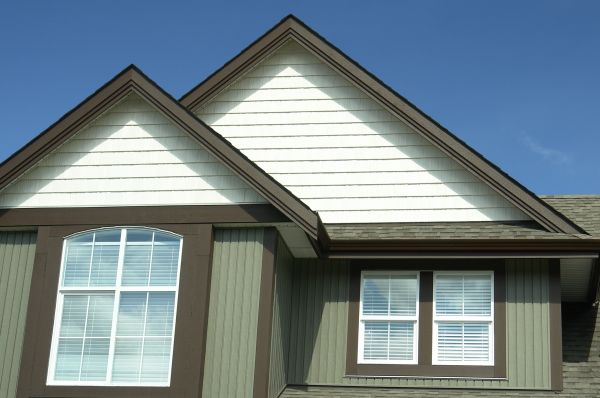 Cost of Vertical Vinyl Siding Repair in Fort Wayne
