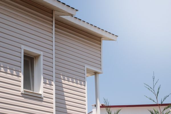 Cost of Vinyl Siding Hole Repair in Fort Wayne